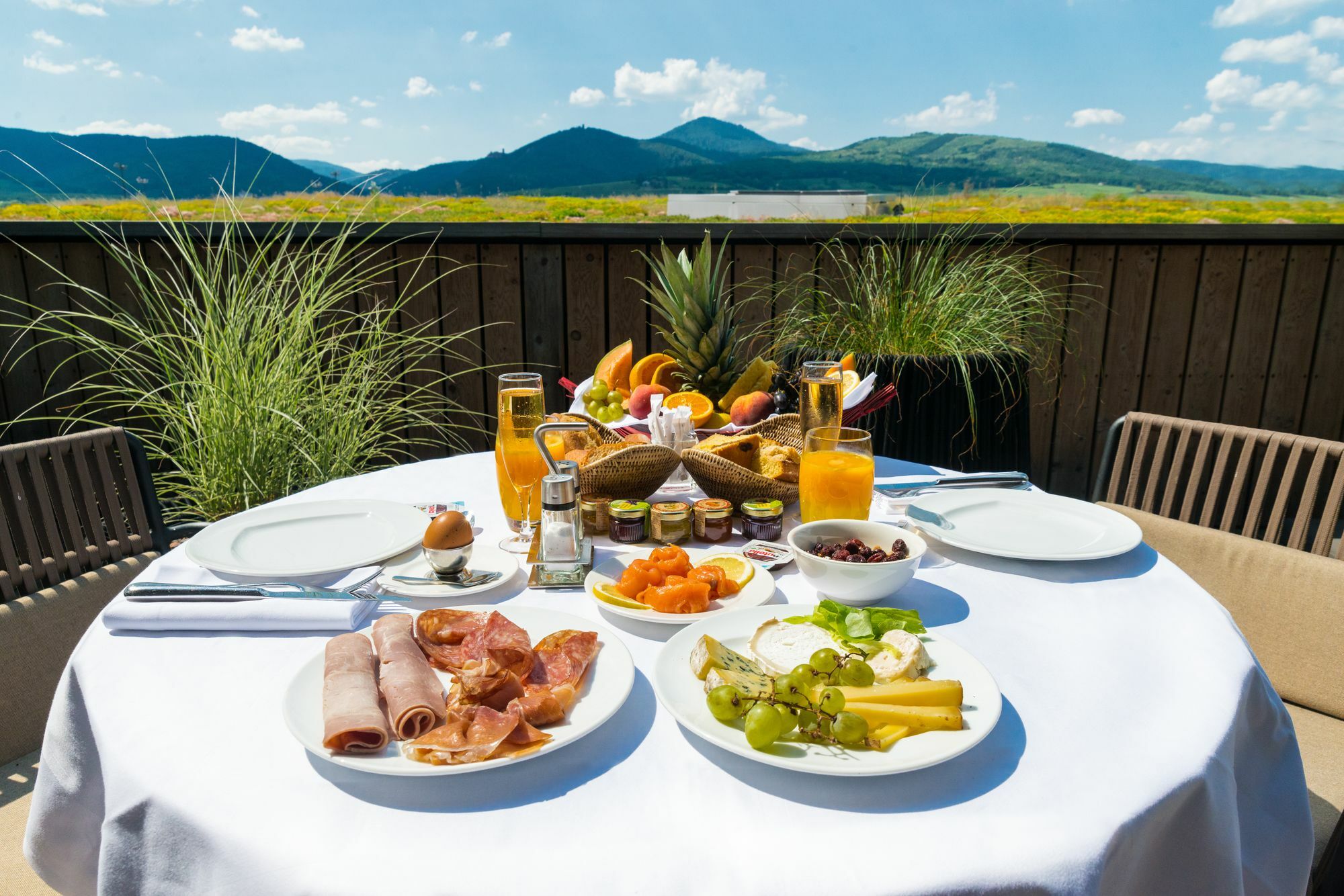 Hotel Barriere Ribeauville Экстерьер фото